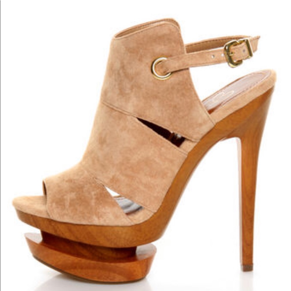 Jessica Simpson Cat Platform Heels